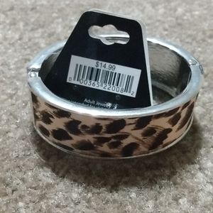 Leopard print bracelet